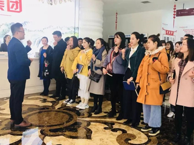 熱烈歡迎丨昌禾商學(xué)院，柔然彩虹隊光臨寧夏昌禾裝飾參觀學(xué)習(xí)！