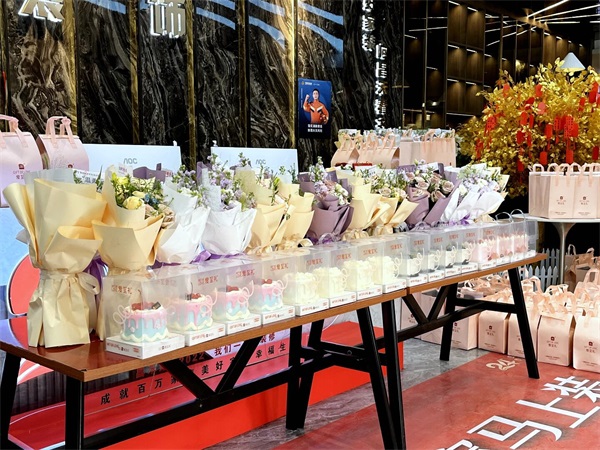 昌禾裝飾·女神節(jié)特輯｜以花為禮，以甜為伴，致敬每一位發(fā)光的你